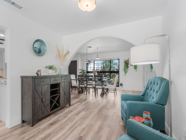 Luxurious Waterfront Retreat un Cape Coral - Unforgettable Vacation Awaits
